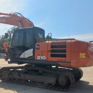 HITACHI : ZX210-6G STD (HCMDF8F3A00100268)
