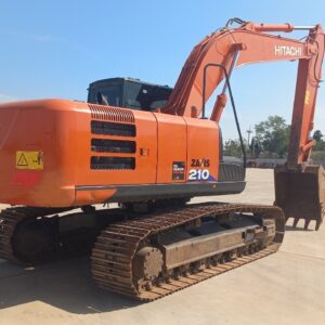 HITACHI : ZX210-6G STD (HCMDF8F3A00100268)